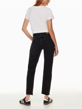 Levi’s Women’s Classic Wedgie Straight  Black High-Rise Cropped Jeans Size 27